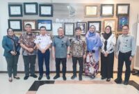 Kepala Dinas Perhubungan Kota Makassar, Zainal Ibrahim hadiri presentasi di Ruang Rapat Bank Sulselbar Lt. 3, Jl. Dr. Ratulangi No.16 Makassar. Senin 7 Oktober 2024.
