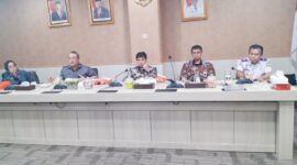 Presentasi Vendor (PT. Finnet) terkait program kerjasama berbasis layanan digital dalam ruang lingkup kerja dan tupoksi Dinas Perhubungan Kota Makassar.