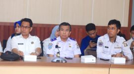 Rapat koordinasi evaluasi Ranperda RTRW yang dihadiri Kepala Dinas Perhubungan (Dishub) Kota Makassar berlangsung di Ruang Rapat Jeneberang, Dinas Sumber Daya Air, Cipta Karya, dan Tata Ruang Provinsi Sulawesi Selatan, Gedung 1 Lantai 2, di Jl. Andi Pangeran Pettarani, Makassar.