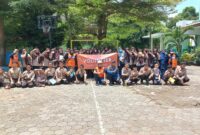 Pelatihan penanggulangan kebakaran bagi siswa dan tenaga pengajar, yang diadakan pada hari Kamis, 17 Oktober 2024.