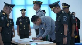 Implementasi reformasi birokrasi dalam rangka menjaga dan meningkatkan kinerja seluruh jajaran dalam bingkai integritas.