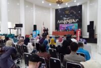 Diskusi dihadiri oleh berbagai kalangan, termasuk penulis, budayawan, dan wartawan, yang menunjukkan antusiasme terhadap pengembangan literasi dan kebudayaan di Sulawesi Selatan.